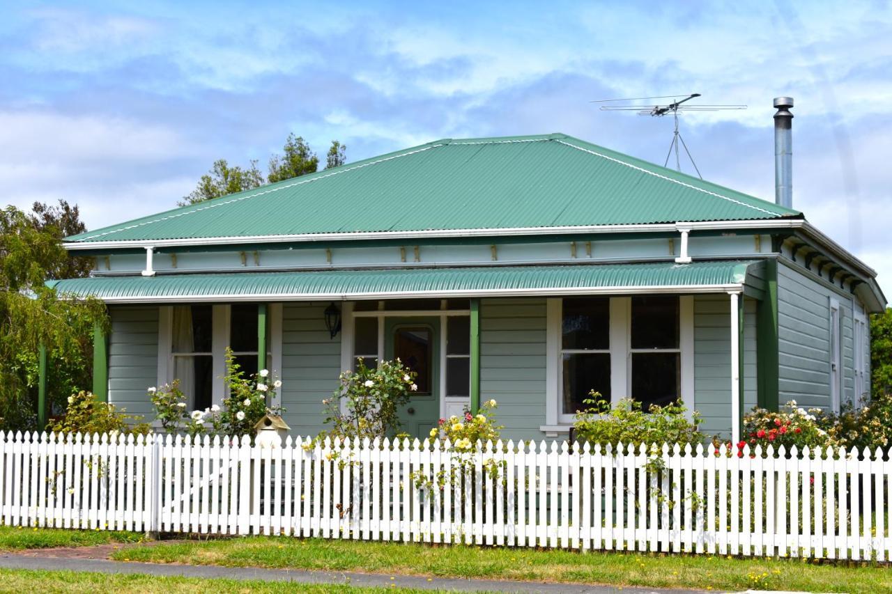The Green Villa Martinborough Esterno foto
